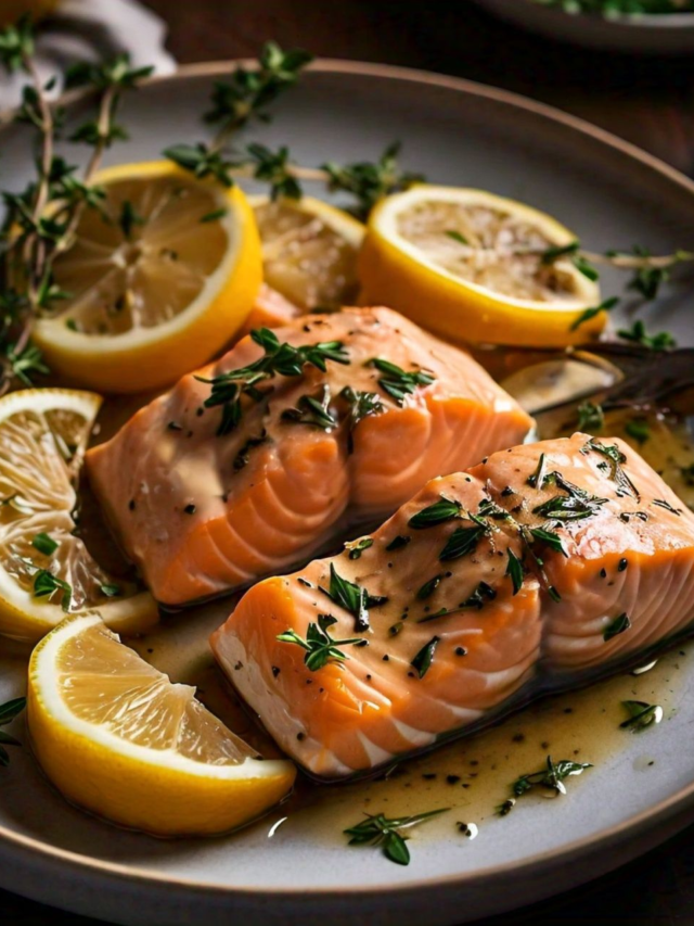 Citrusy Delight: Baked Salmon with Lemon and Herbs